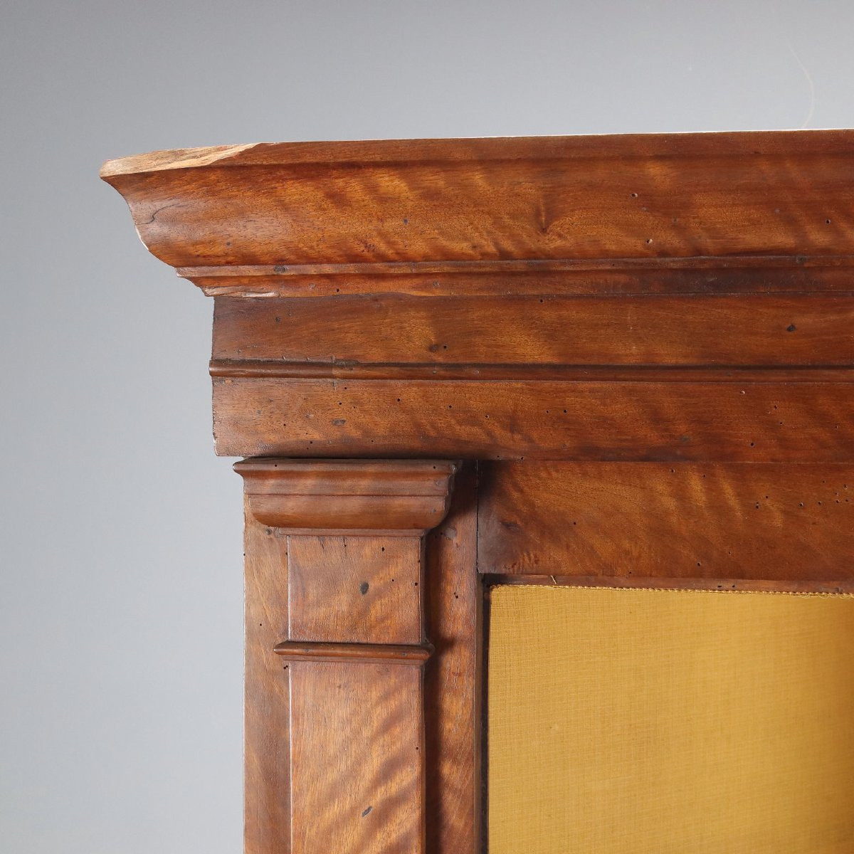 Angoliera Barocca in Noce Italia XVIII Secolo-photo-1