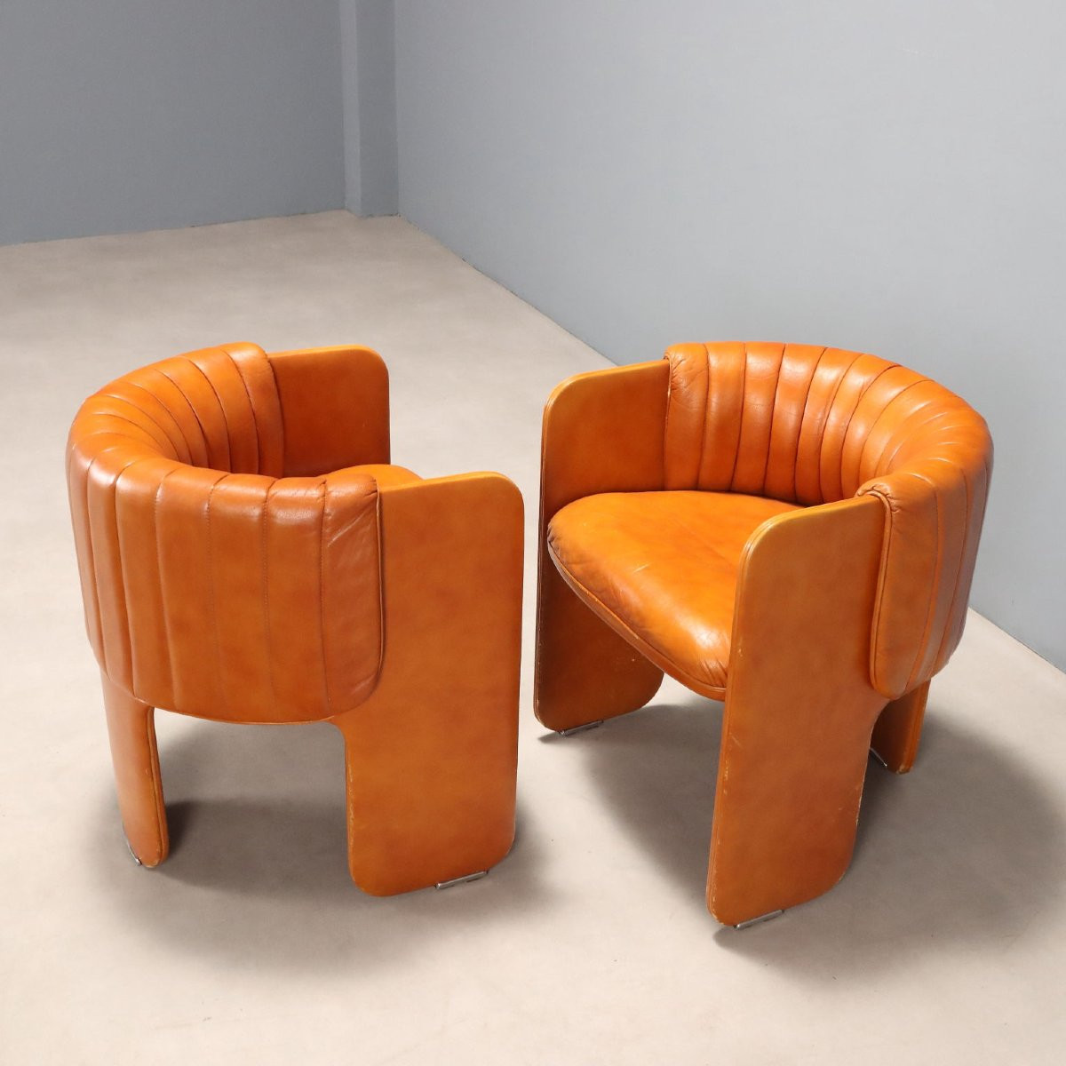 Due Poltroncine 'Dinette' Poltrona Frau Design di Luigi Massoni Anni 70-photo-3