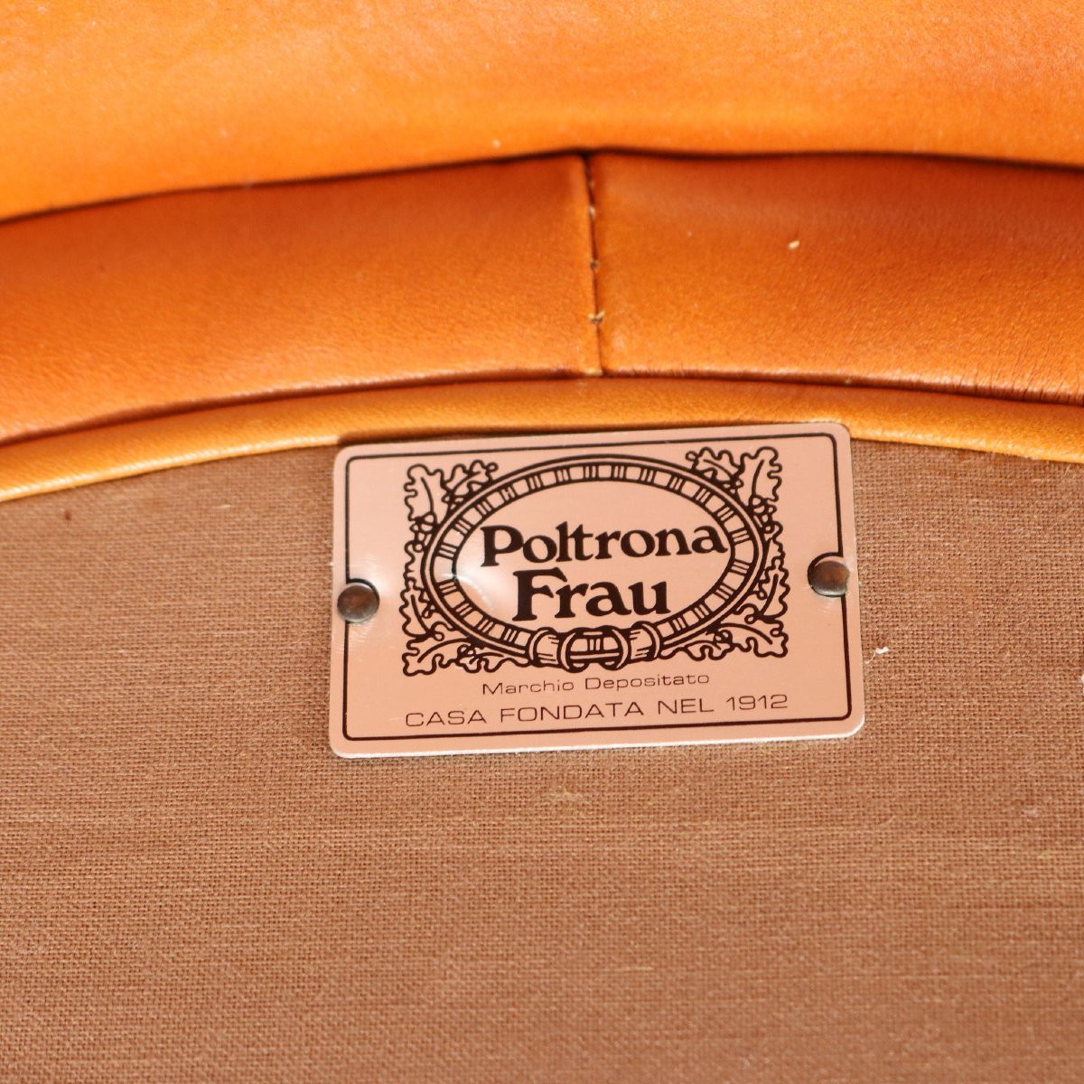 Due Poltroncine 'Dinette' Poltrona Frau Design di Luigi Massoni Anni 70-photo-6