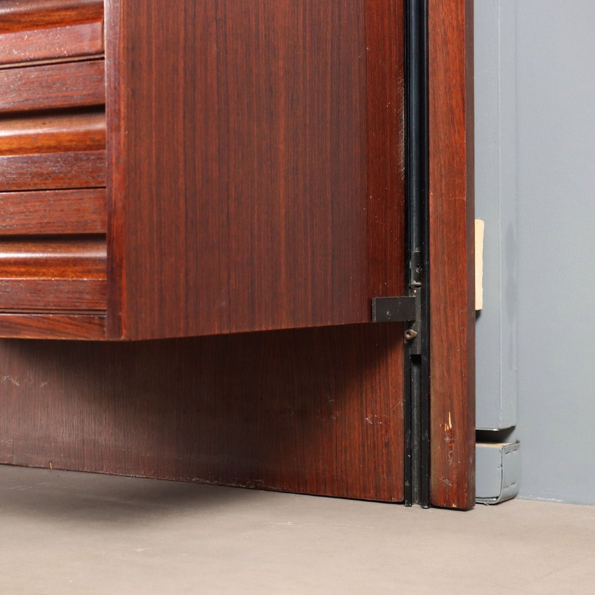 Libreria 'E22' di Osvaldo Borsani per Tecno Anni 60-photo-5