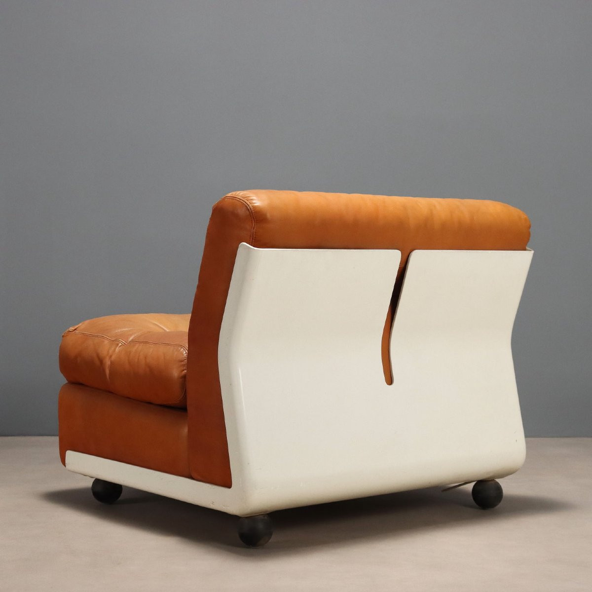 Tre Poltrone 'Amanta' di Mario Bellini Produzione B&B Italia Anni 70-photo-5