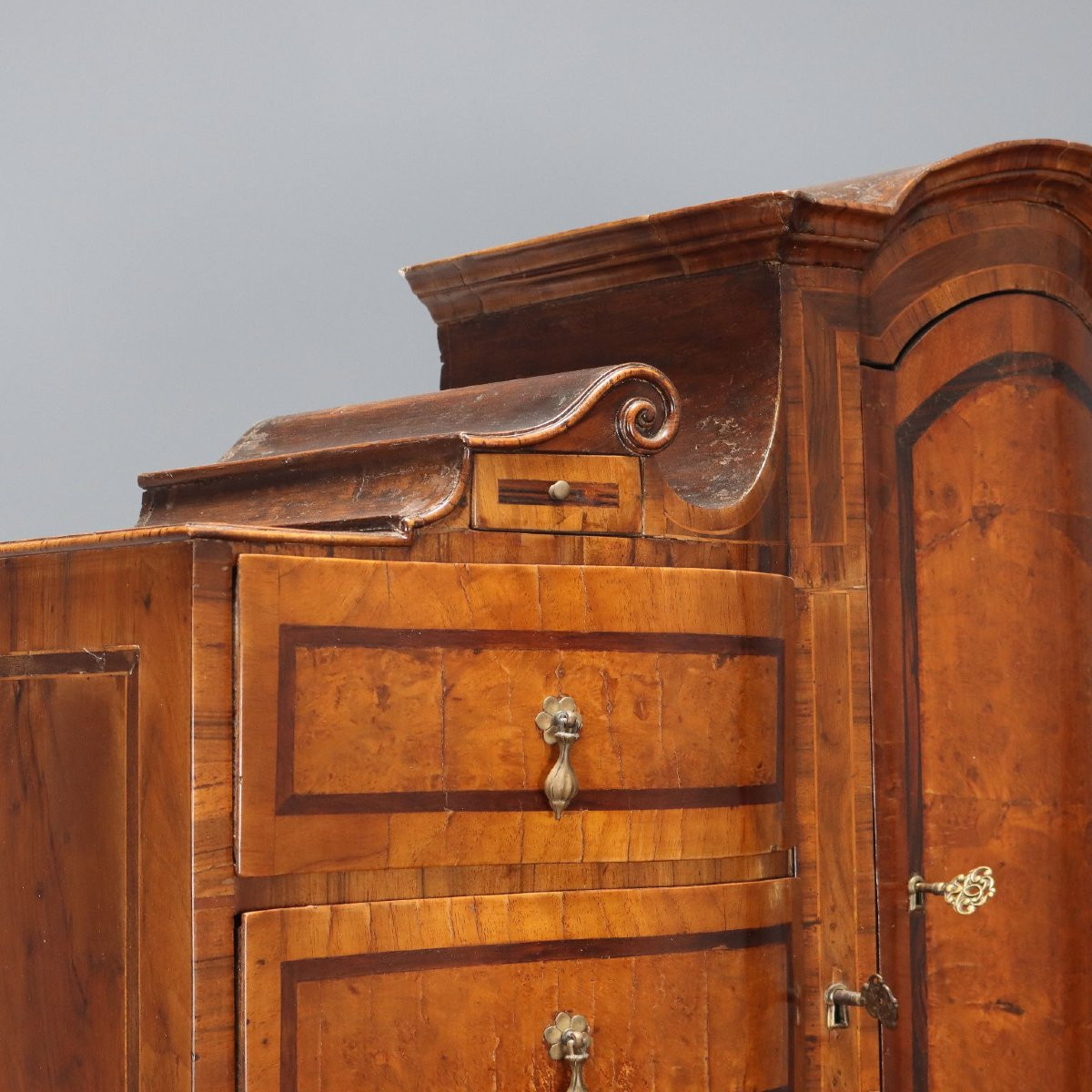 Trumeau in Noce e Radica di Acero con Filettature in Essenze Varie Trento XVIII Secolo-photo-4