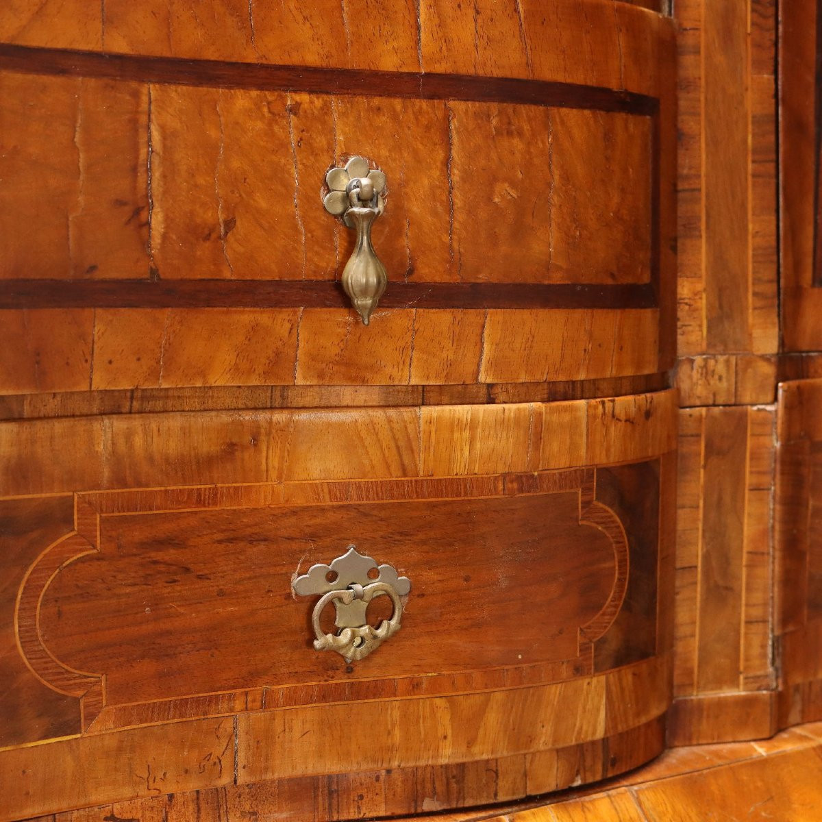 Trumeau in Noce e Radica di Acero con Filettature in Essenze Varie Trento XVIII Secolo-photo-4