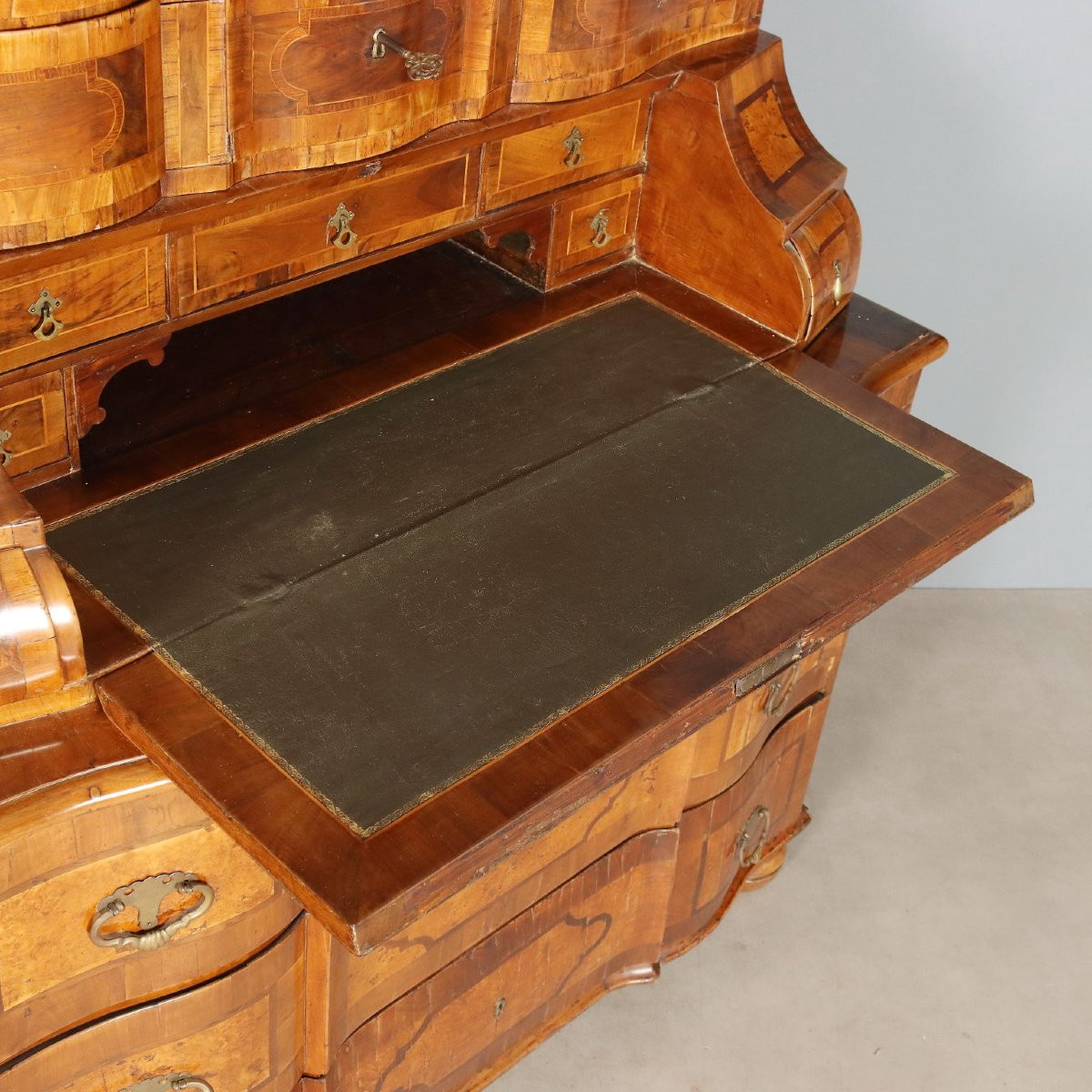 Trumeau in Noce e Radica di Acero con Filettature in Essenze Varie Trento XVIII Secolo-photo-5