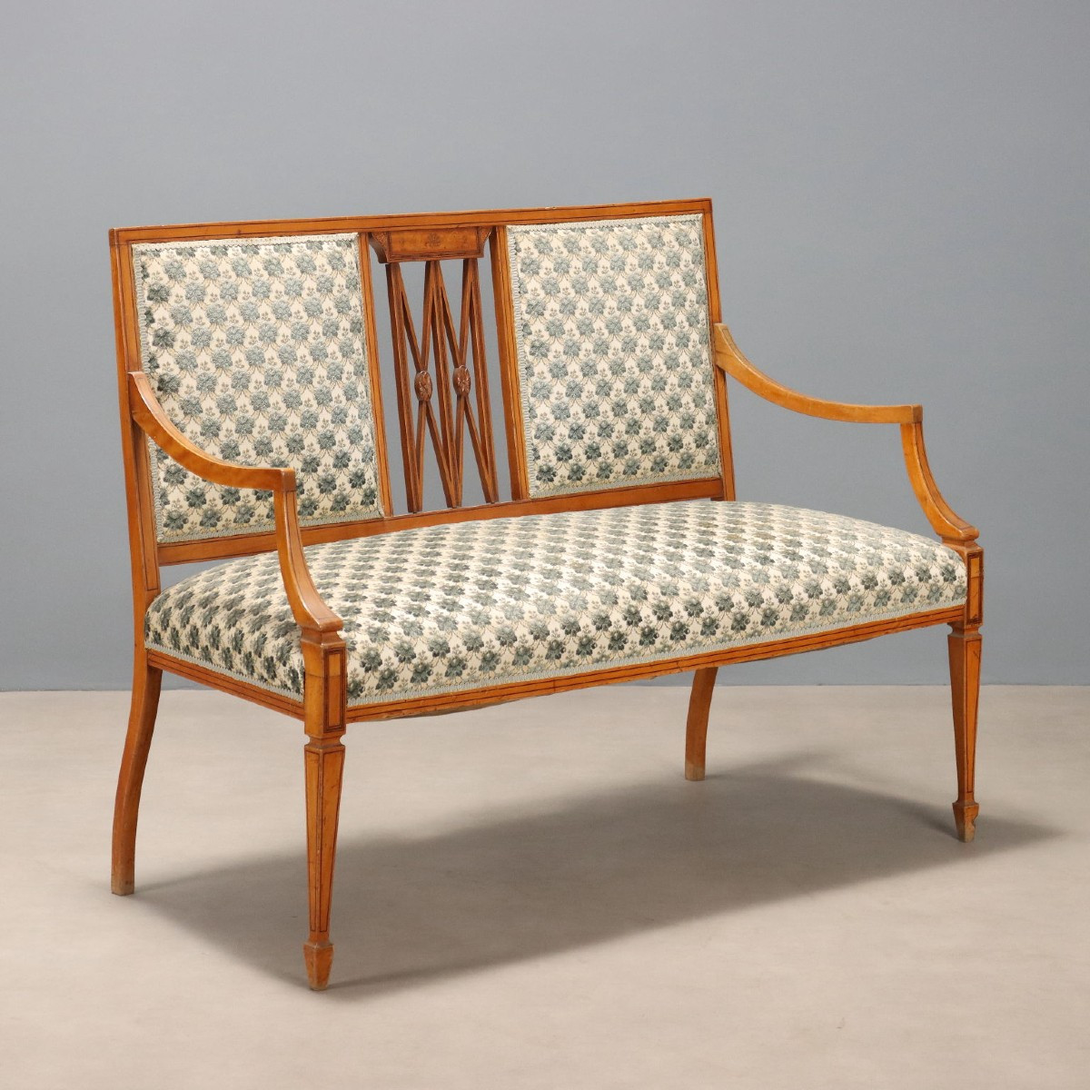 Divanetto Vittoriano in Mogano Inghilterra Metà XIX Secolo