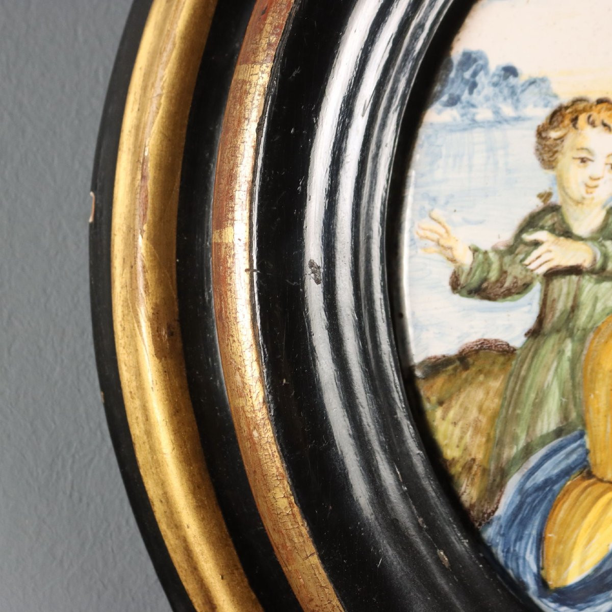 Mosè Salvato dalle Acque Tondo in Maiolica dentro Cornice in Legno Manifattura Castelli d'Abruz-photo-3