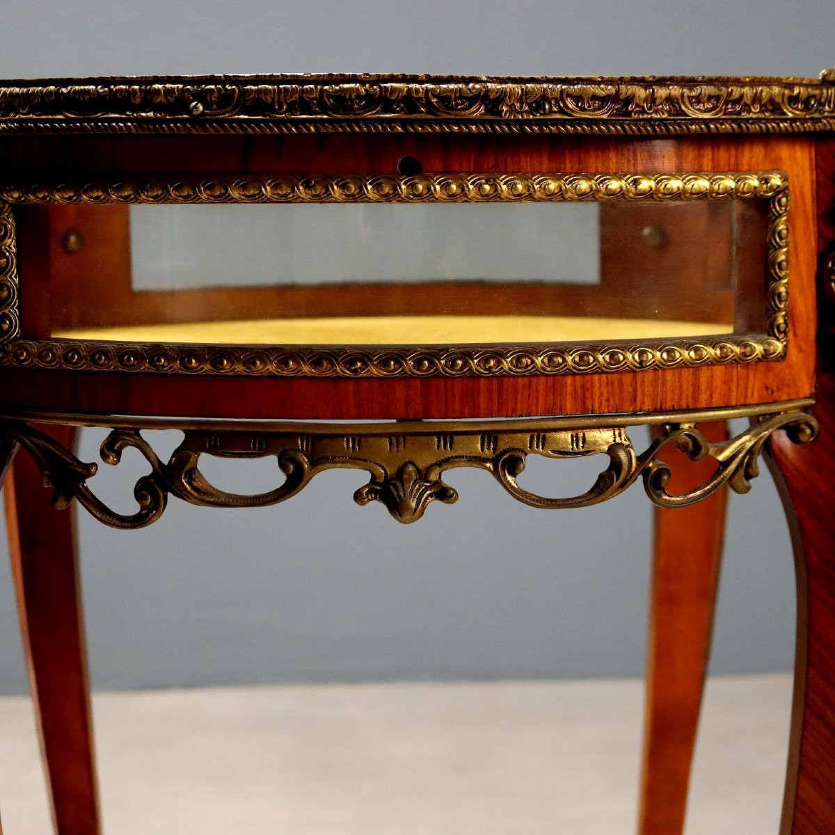 Tavolino Espositore Napoleone III in Bois de Rose Italia Inizio XX Secolo-photo-4