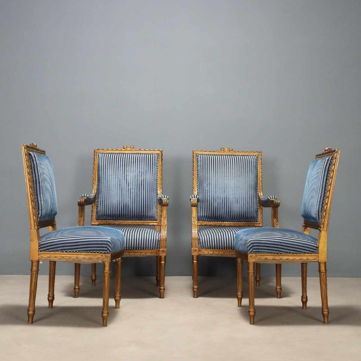 Coppia di Poltrone e di Sedie in Stile Neoclassico Dorate Italia Fine XIX Secolo-photo-3