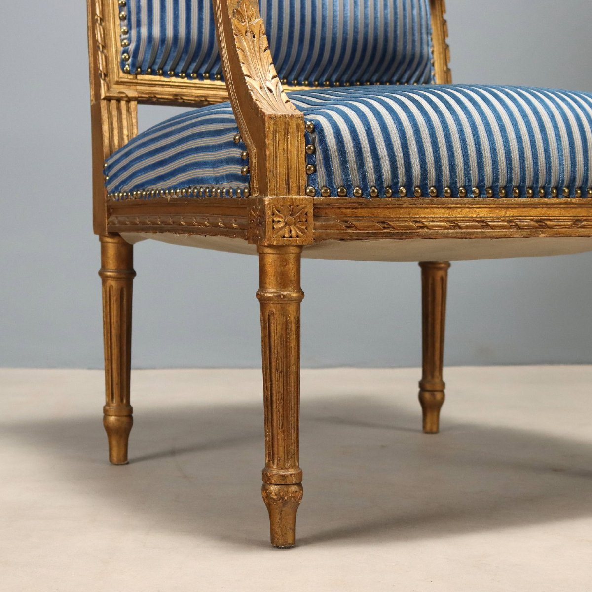 Coppia di Poltrone e di Sedie in Stile Neoclassico Dorate Italia Fine XIX Secolo-photo-3