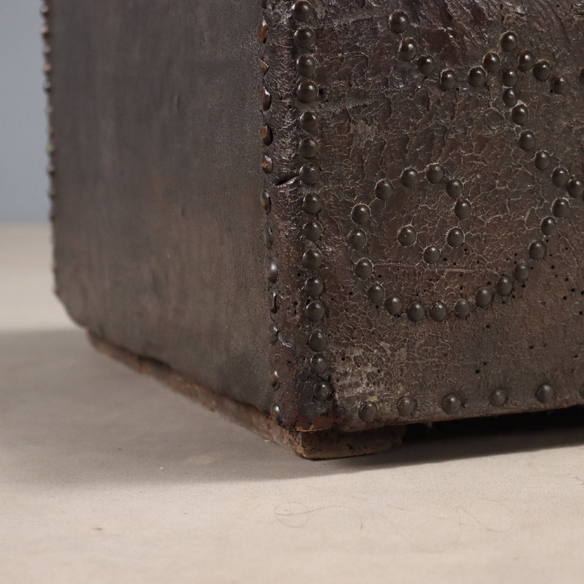 Baule Spagnolo in Legno Rivestito in Cuoio Spagna Fine XVIII Secolo-photo-4