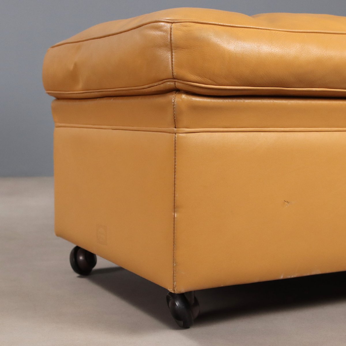 Divano con Pouf 'Dream/B' Produzione Poltrona Frau Anni '80 '90-photo-6