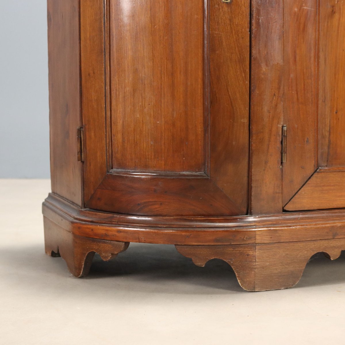 Credenza Scantonata in Noce Italia Metà XIX Secolo-photo-4