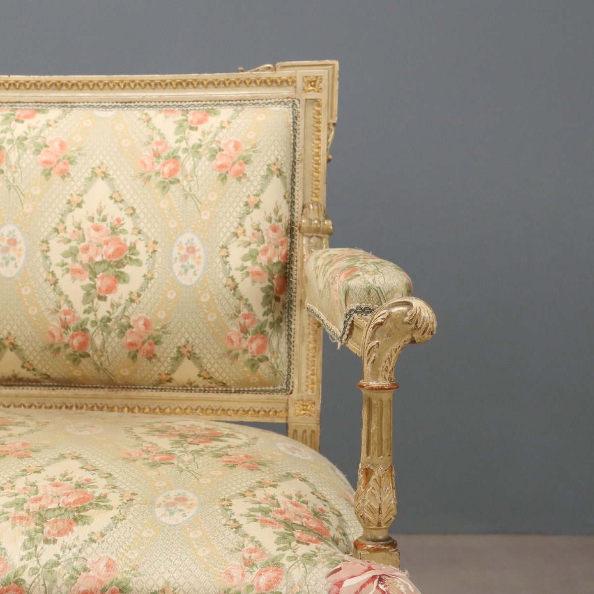 Divanetto in Stile Neoclassico con Intagli Laccati e Dorati Italia Fine XIX Secolo-photo-1