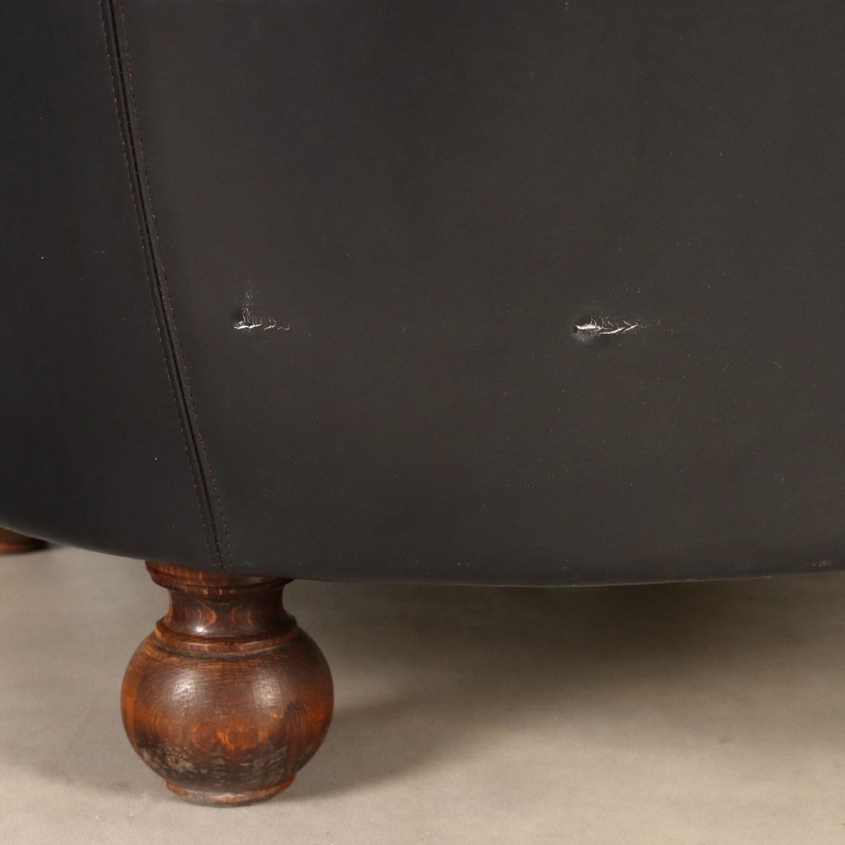 Coppia di Poltrone Chesterfield XX Secolo-photo-6