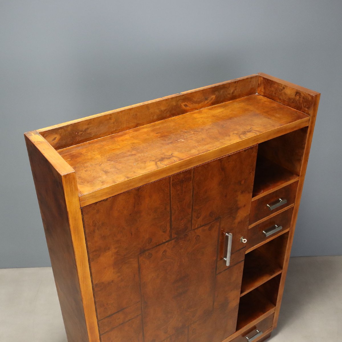 Arredo Anni '30 in Radica con Maniglie in Alluminio-photo-4