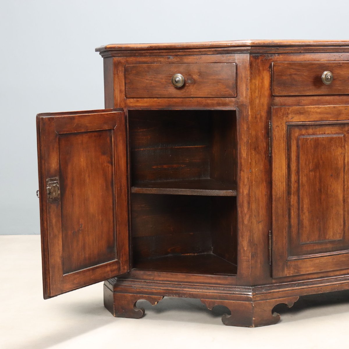 Credenza Scantonata in Faggio Tinto Noce Italia Metà XX Secolo-photo-4
