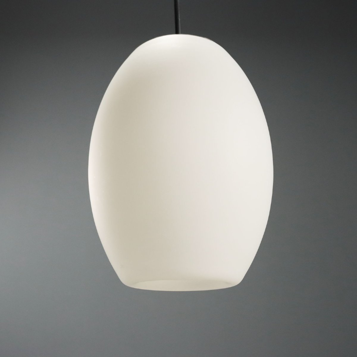 Lampada a Sospensione in Vetro Opalino Anni '60-photo-2