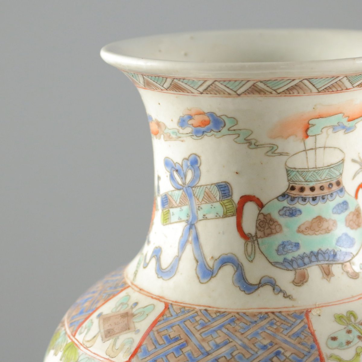 Vaso a Balaustro in Porcellana Cina Fine Epoca Qing 1868-1912-photo-1