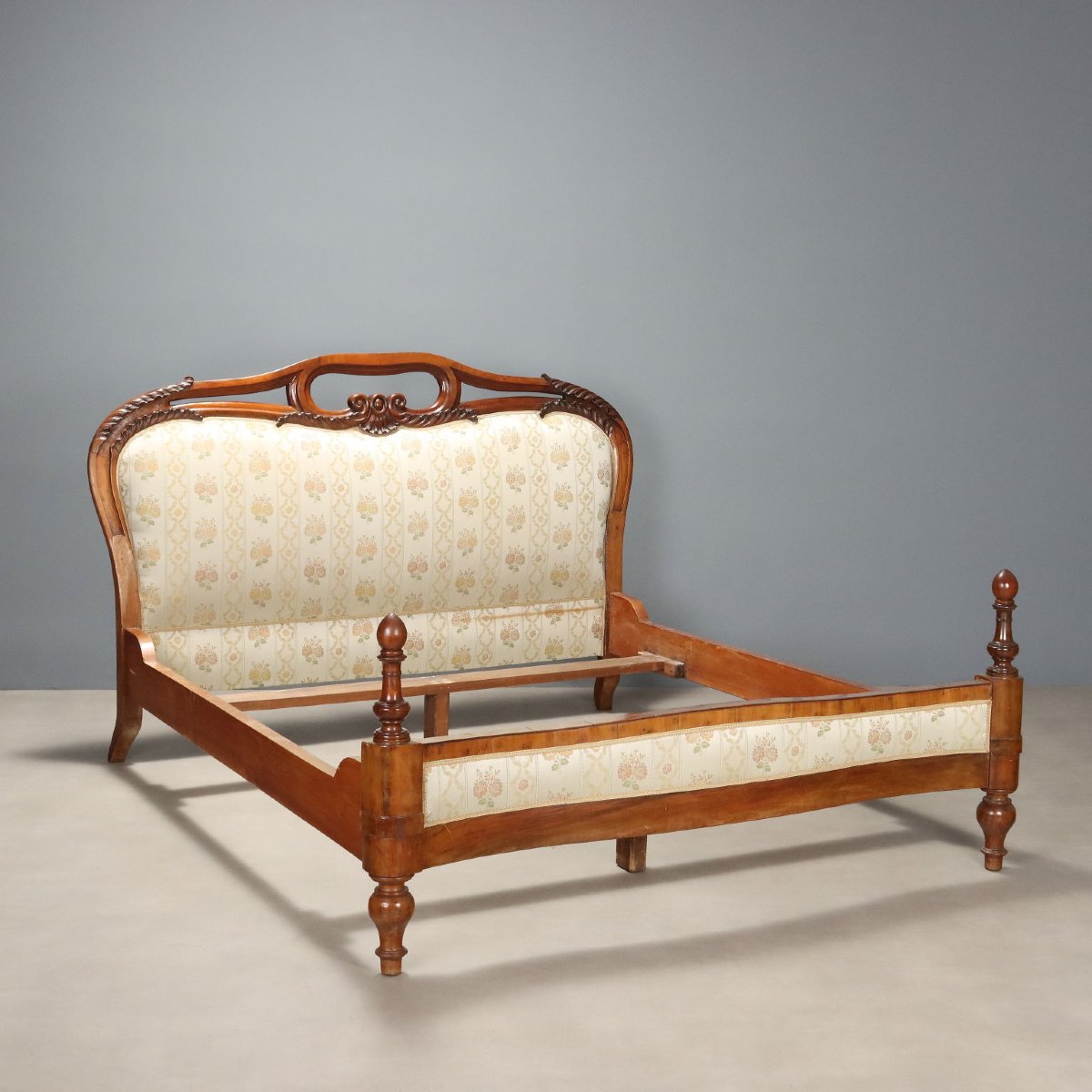 Letto Matrimoniale Luigi Filippo in Mogano Italia Secondo Quarto XIX Secolo