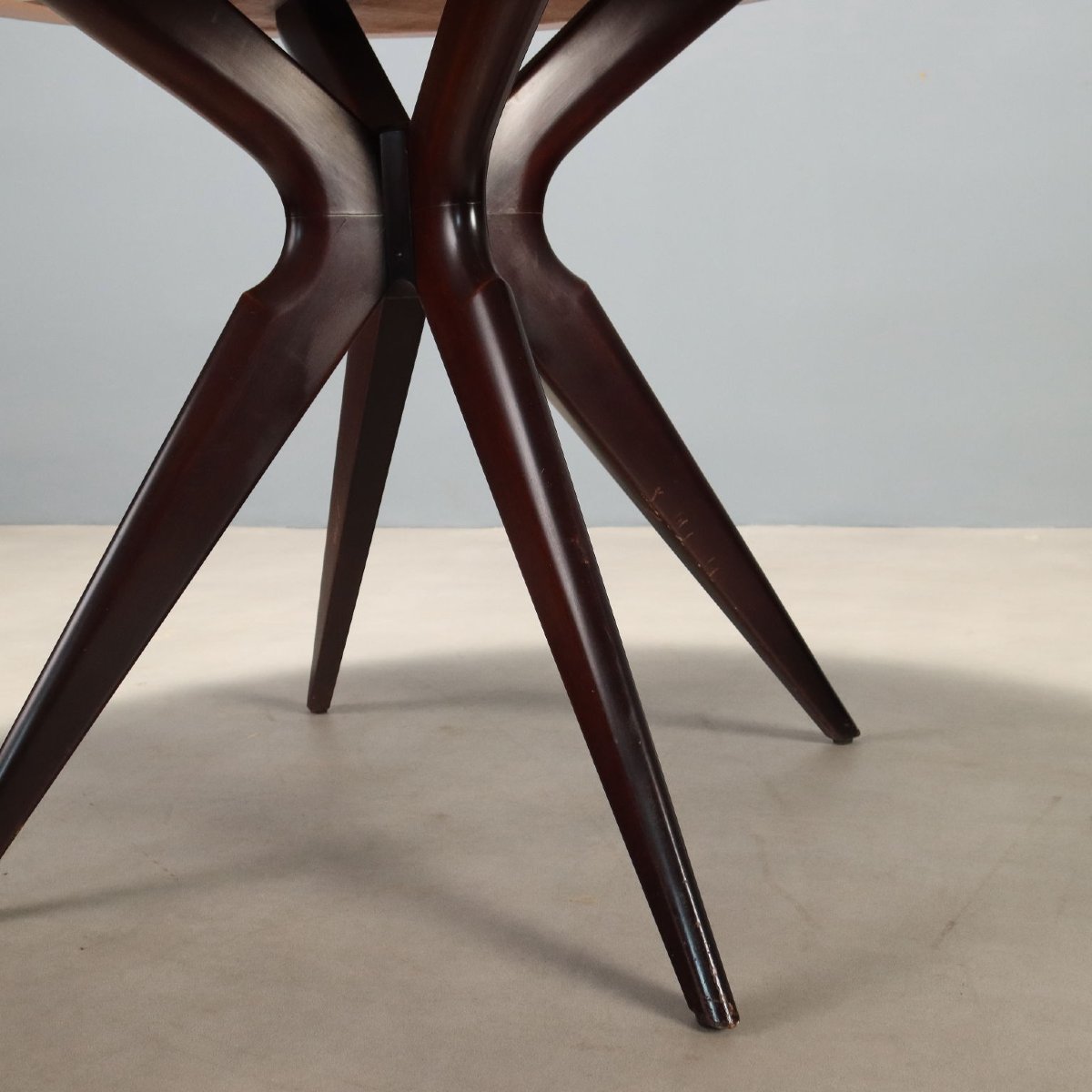Tavolo Vintage Tondo Piano Impiallacciato Noce Design Anni 50-60 Originale-photo-4