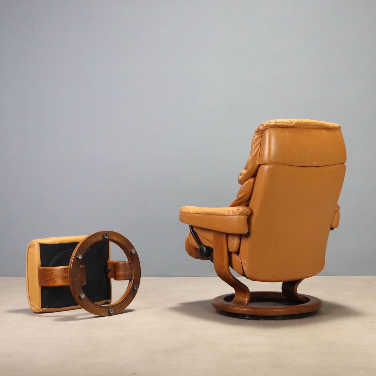 Poltrona Vintage Ekornes con Poggiapiedi Pelle Cognac Design Anni 80 Originale-photo-8