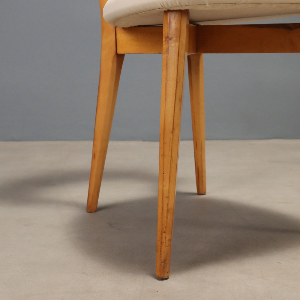 Sedie Vintage Faggio Similpelle Bianco Ghiaccio Italia Design Anni 60 Originali-photo-3