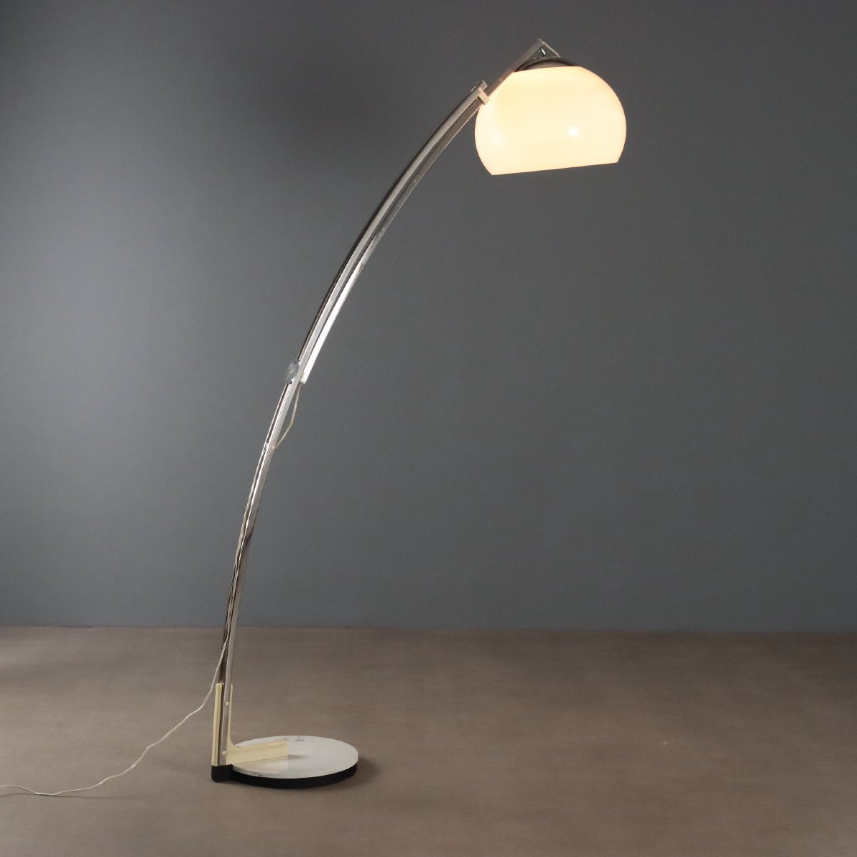 Lampada da Terra Vintage ad Arco Alluminio Plastica Design Anni 70 Originale