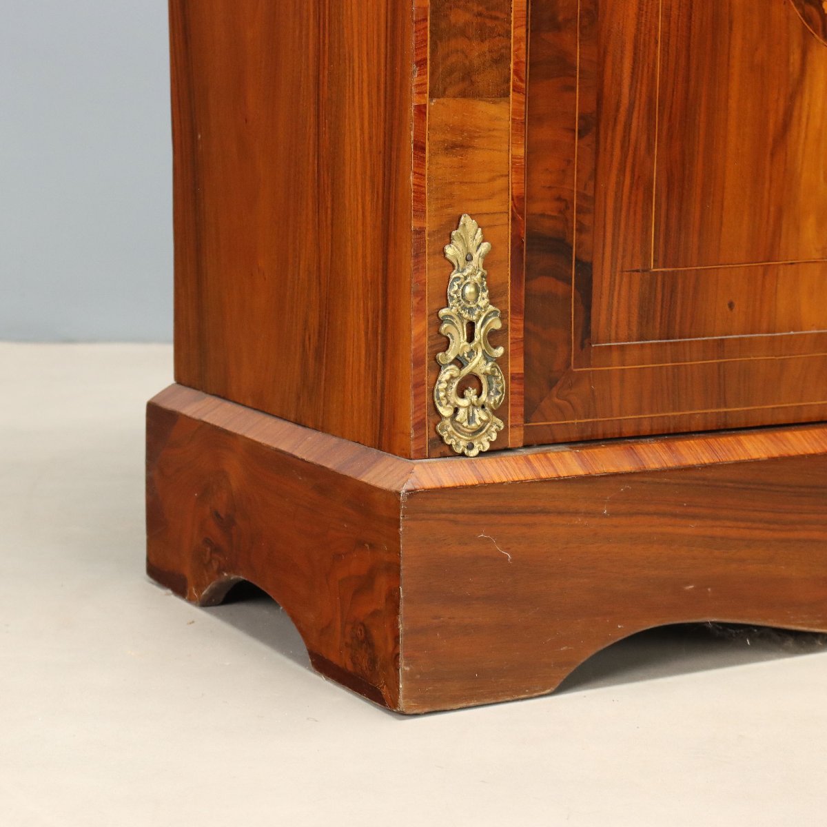 Credenza in Noce con Intarsi Floreali Inglese Inghilterra Fine XIX Secolo-photo-2