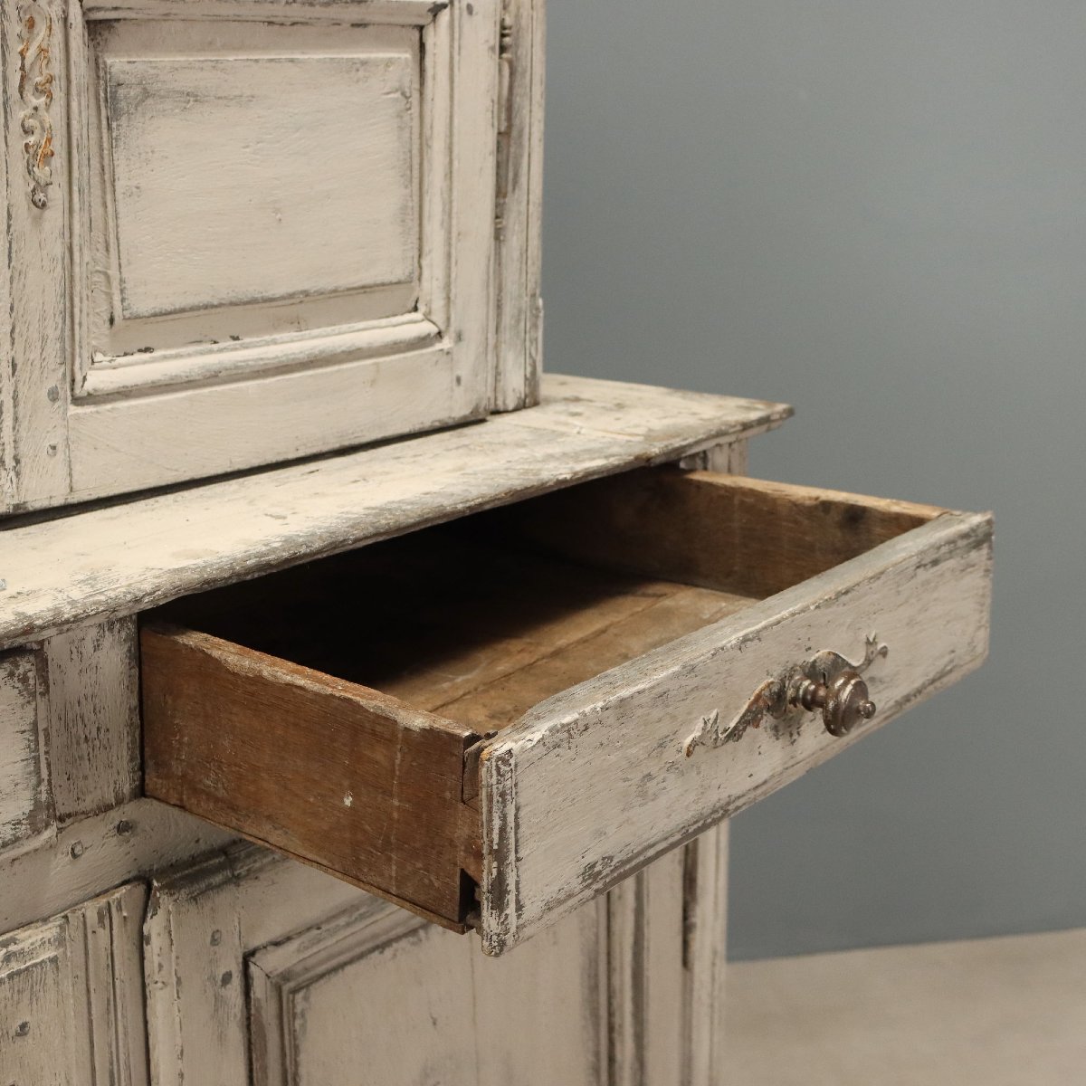 Credenza Provenzale in Rovere Laccato Grigio Francia Fine XVIII Secolo-photo-2