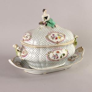 Zuppiera con Piatto in Porcellana di Meissen Germania Seconda Metà '800