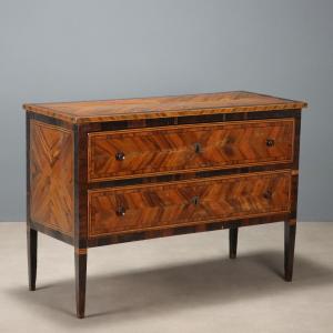 Comò Neoclassico in Ulivo Toscana Seconda Metà XVIII Secolo