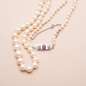 Vintage Pearls Ruby Necklace