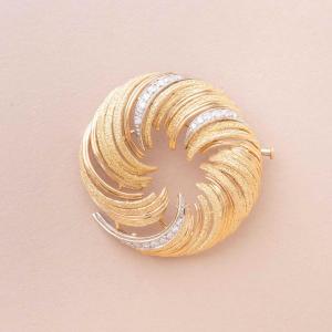 Vintage Gold Eleanor Brooch