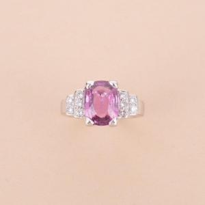2.40 Carat Pink Sapphire Ring With Diamonds 
