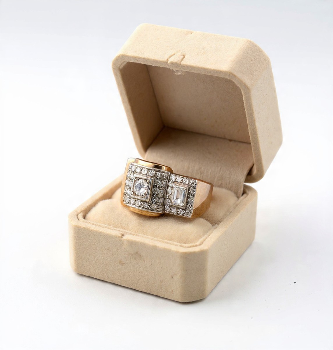 Anello vintage in oro rosa 18kt con diamanti importanti