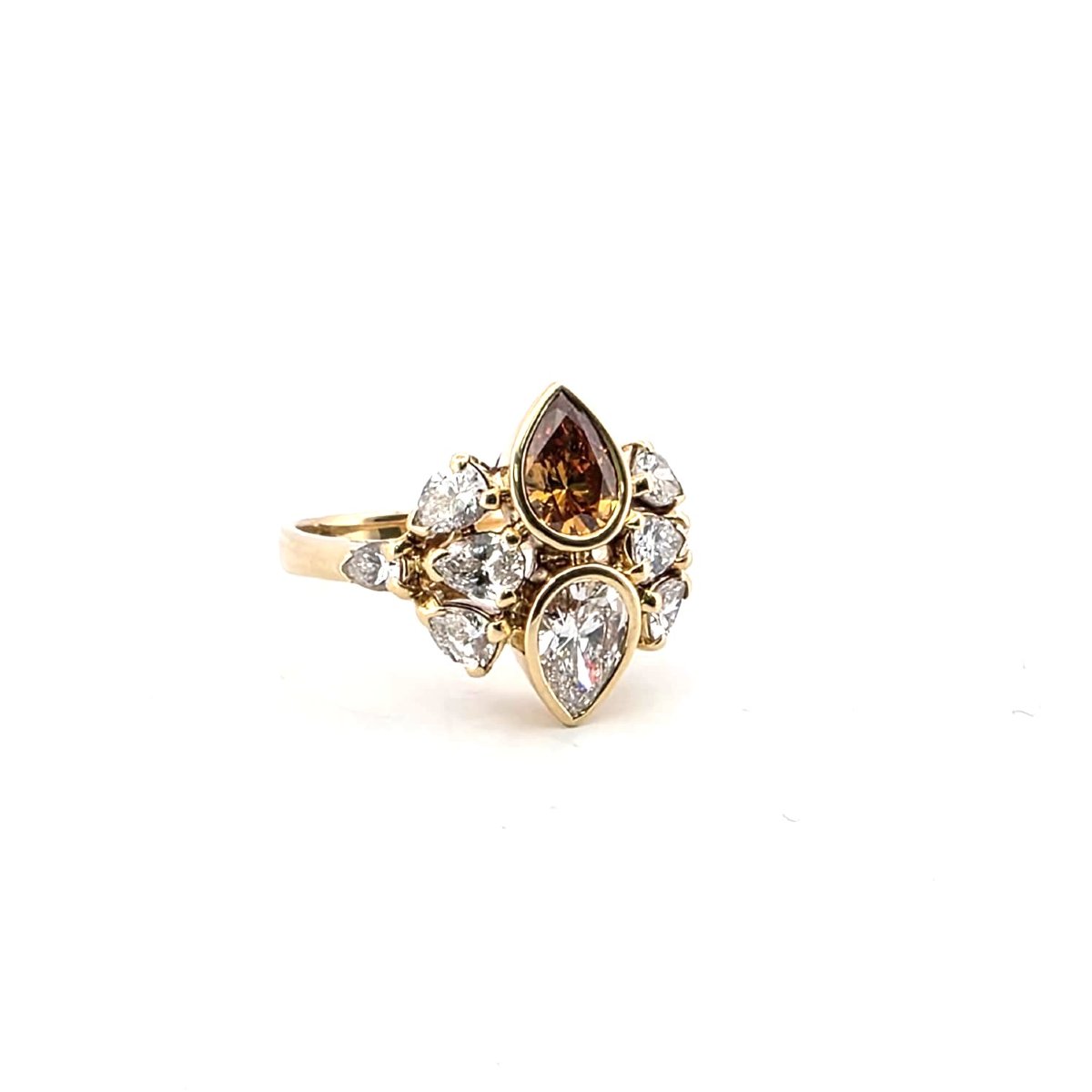 Anello in oro giallo 18kt con diamanti taglio goccia alta qualità-photo-4