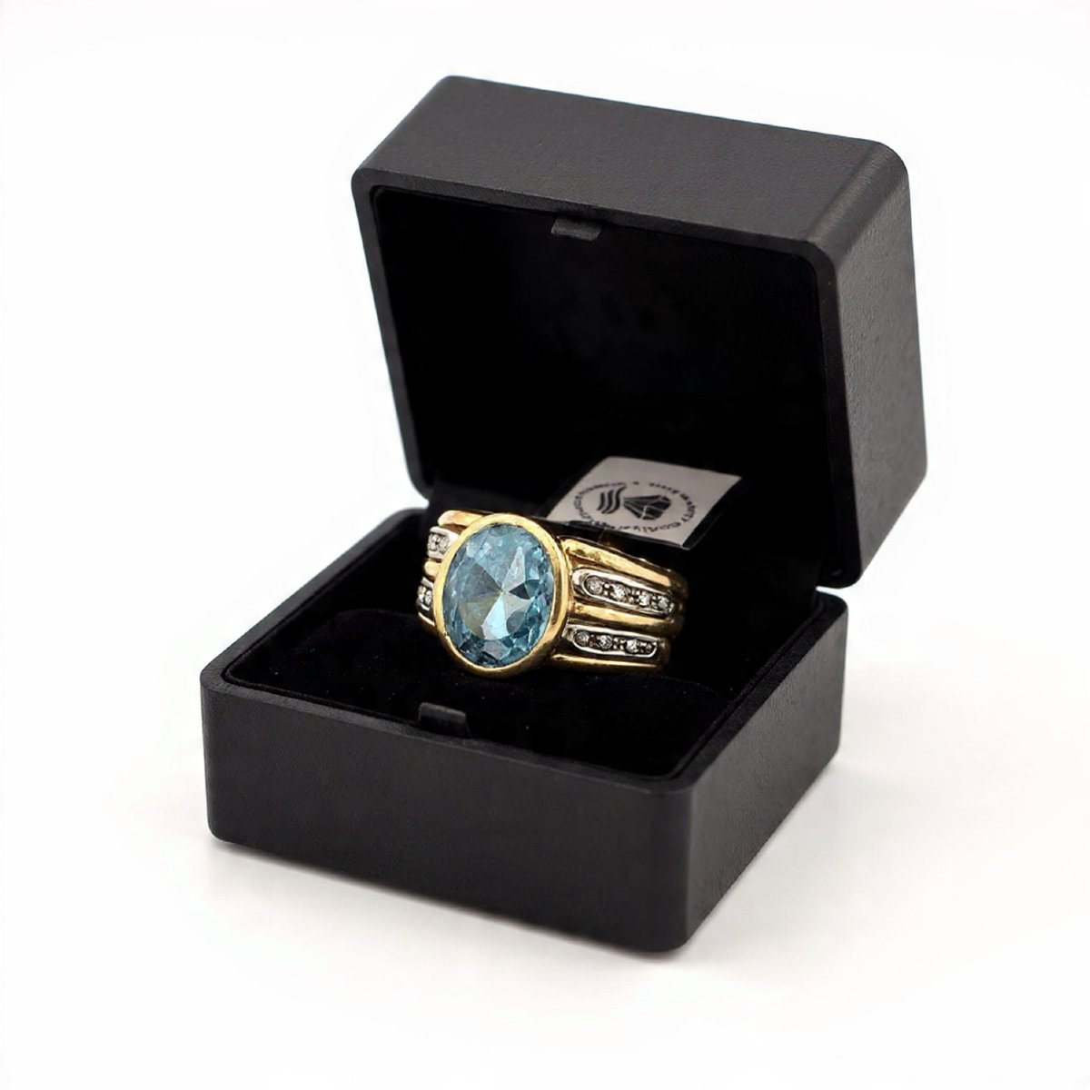 Anello anni 90' in oro giallo 18 kt massiccio con grande topazio azzurro e diamanti ai lati del-photo-1