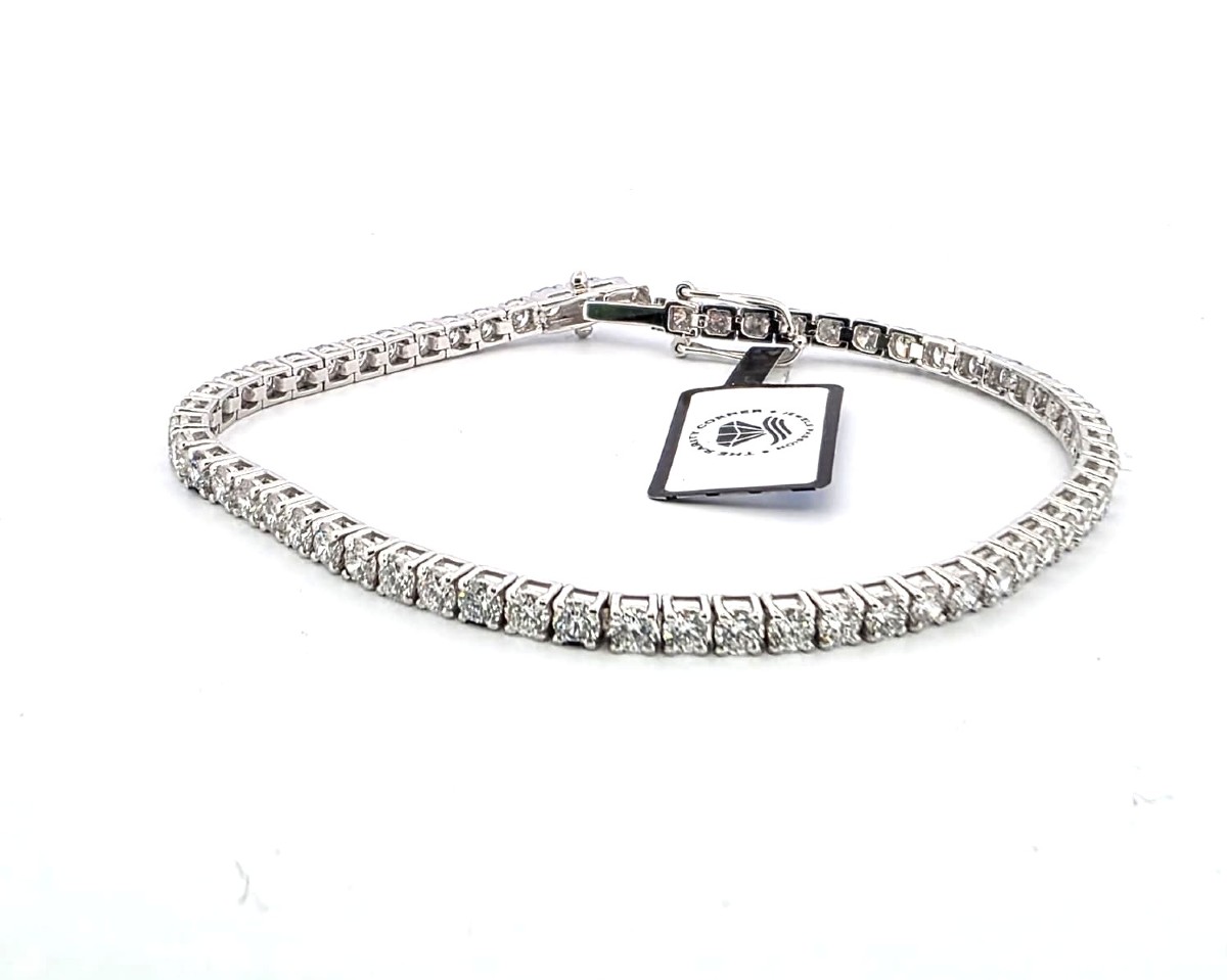 Bracciale tennis in oro bianco 18kt con diamanti di alta qualità