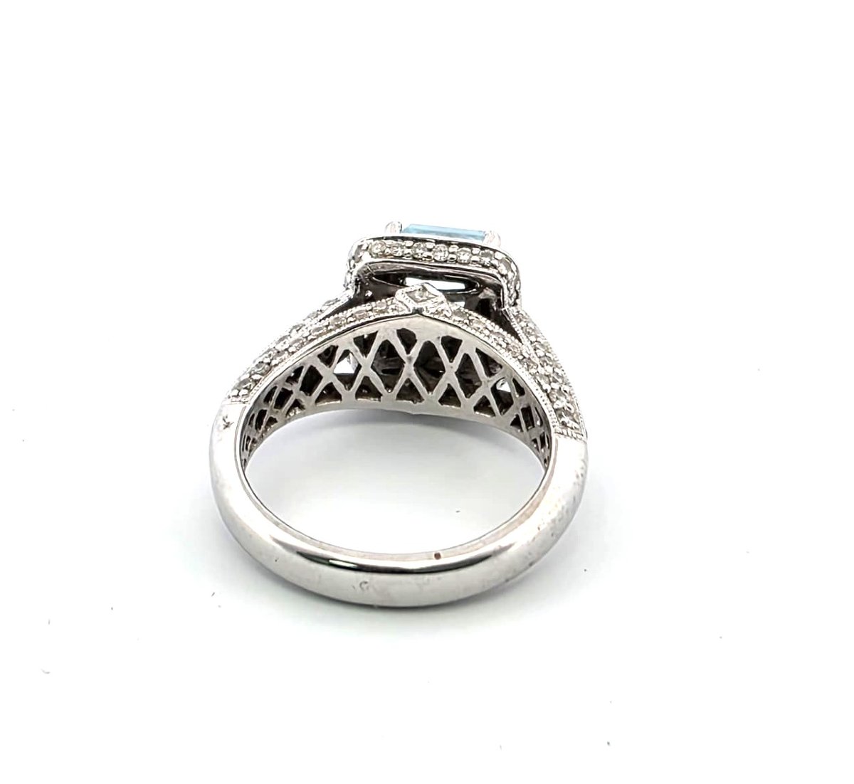 Anello in oro bianco 18kt con acquamarina e diamanti-photo-3