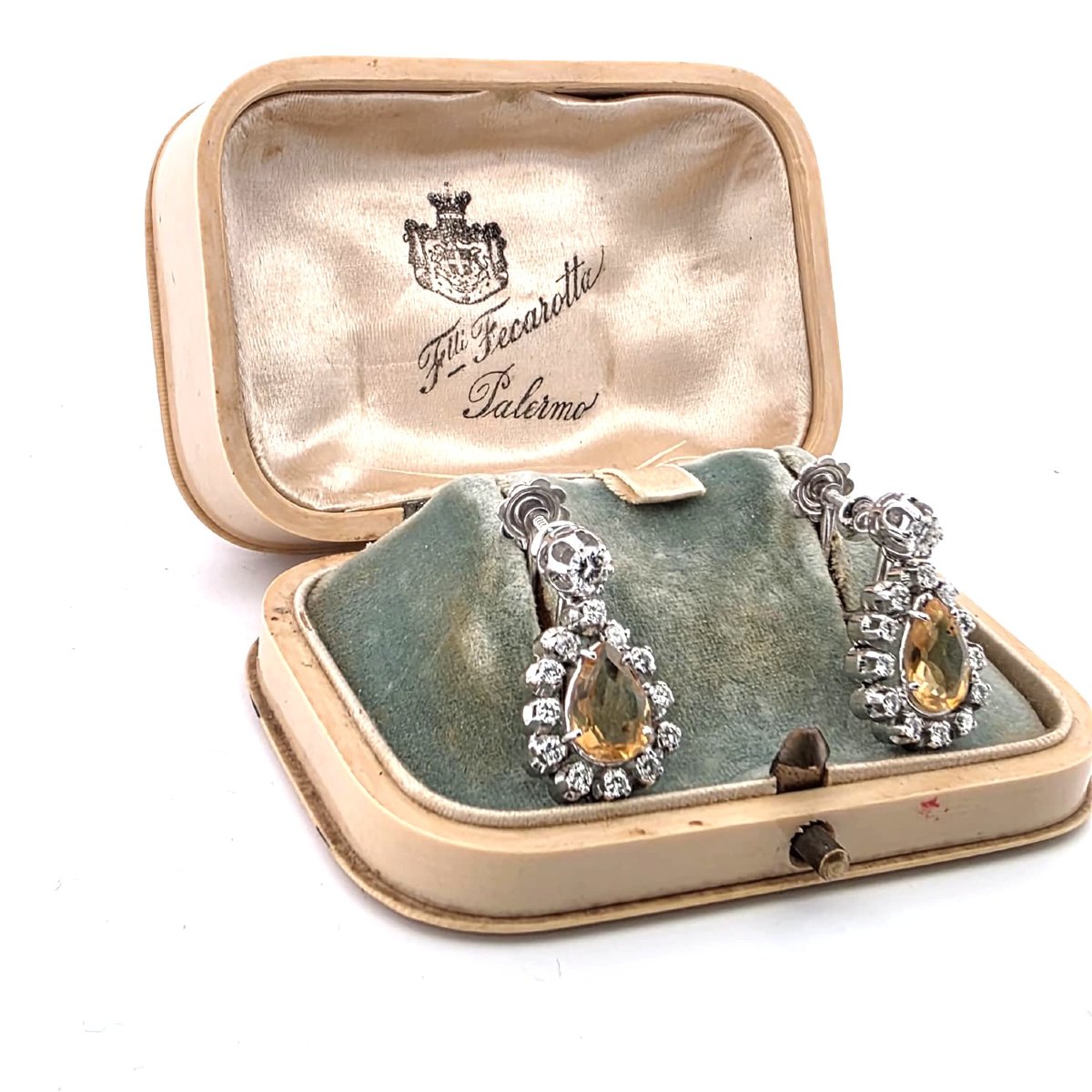 Orecchini anni 40/50' in oro bianco 18kt con citrini goccia e diamanti-photo-3