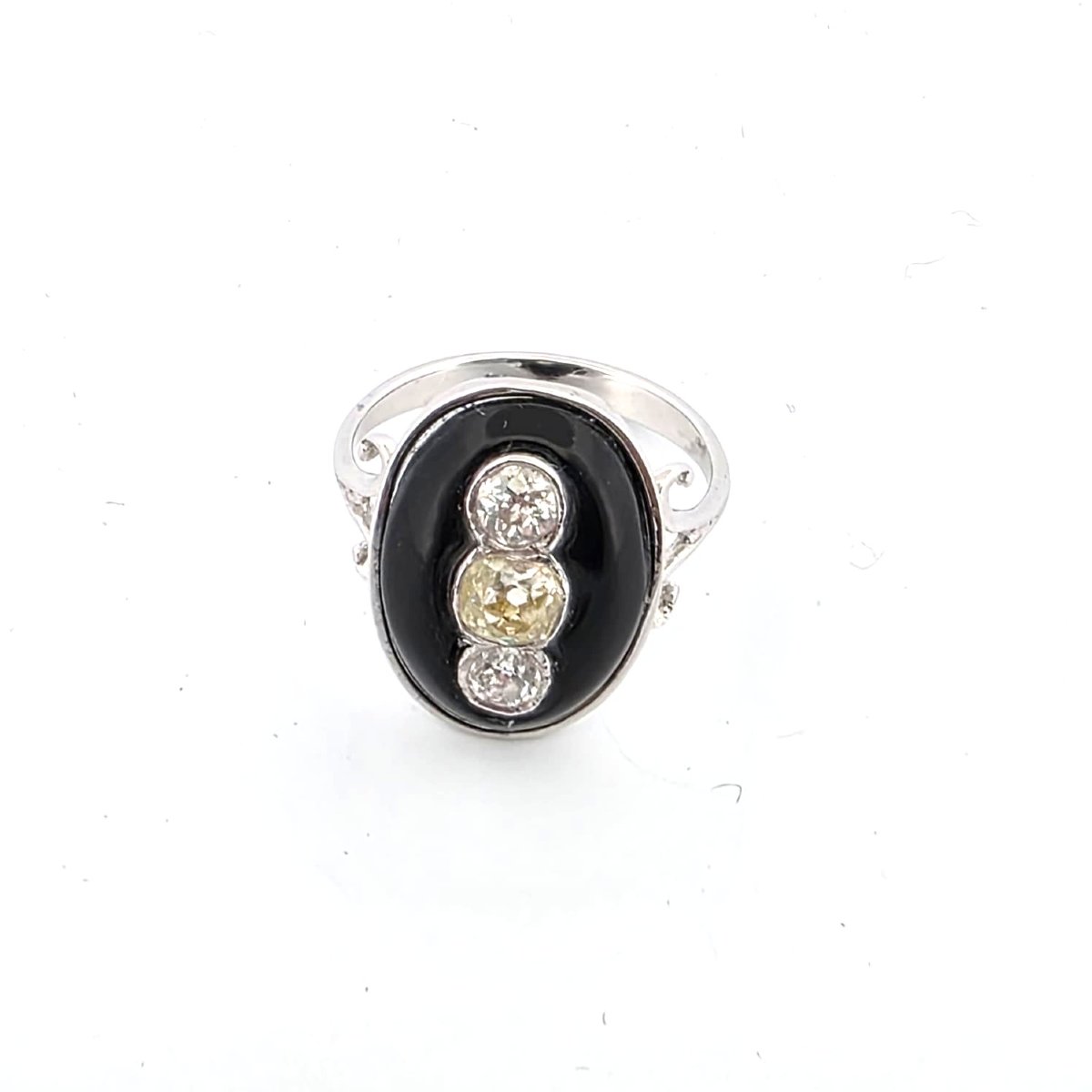 Anello in oro bianco 18kt con tre diamanti old mine-photo-4