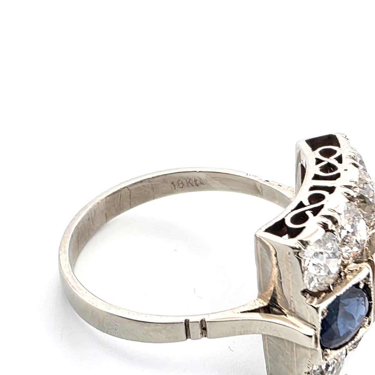 Anello in oro bianco 18kt con zaffiri e diamanti-photo-4