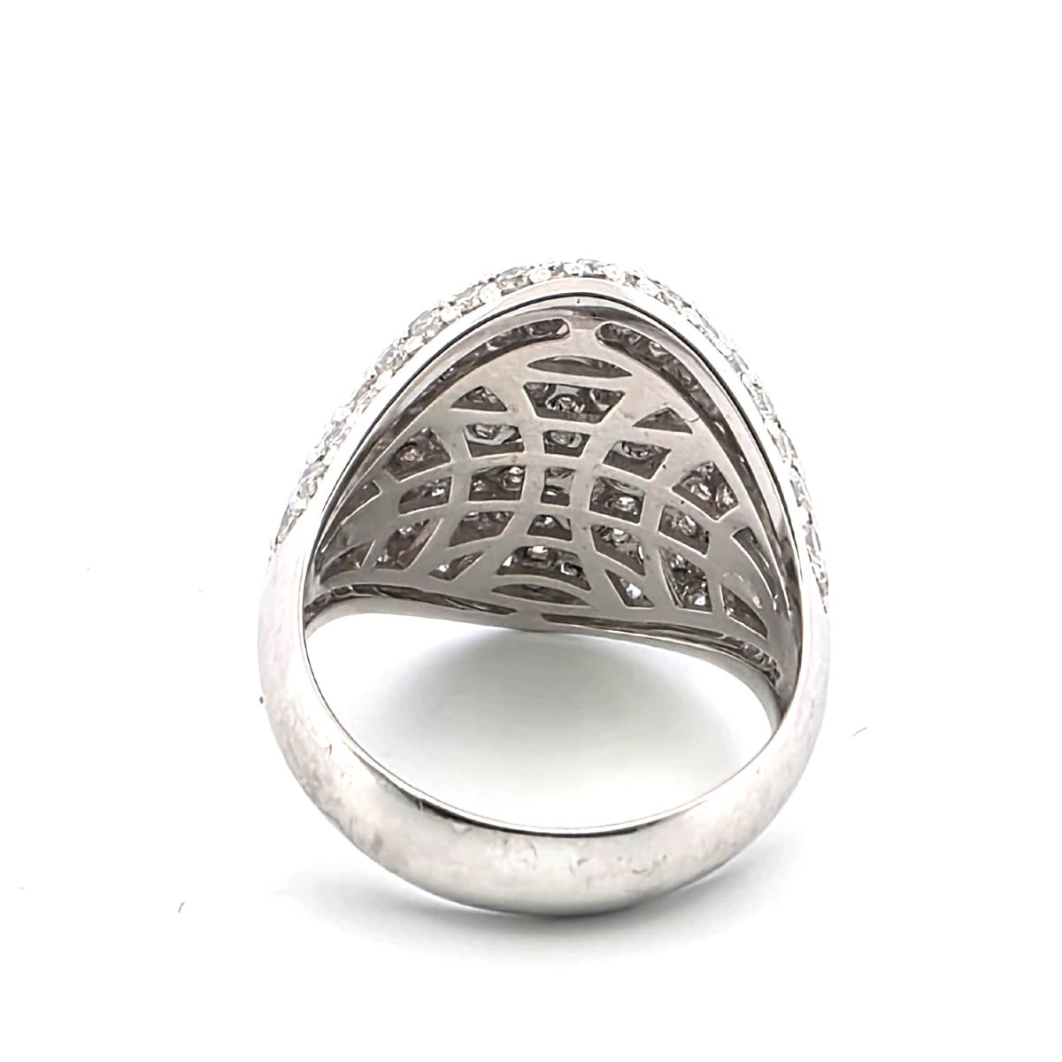 Anello moderno in oro bianco 18kt con diamanti-photo-1