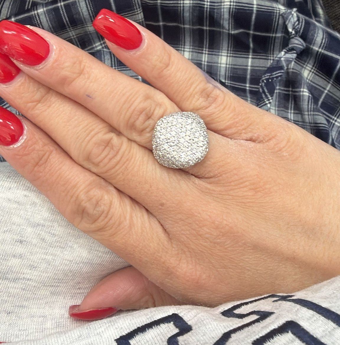 Anello moderno in oro bianco 18kt con diamanti-photo-5