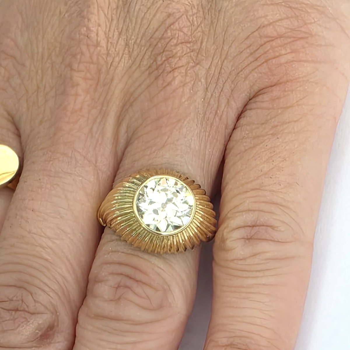Bague années 70' en or jaune 18kt avec diamant old mine-photo-2