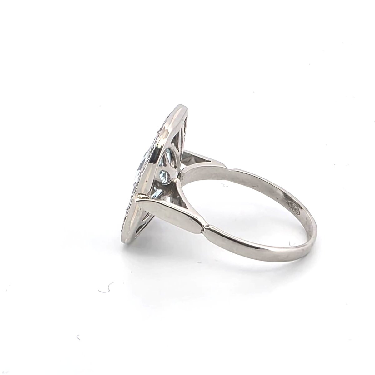 Anello in oro bianco 18kt con acquamarina e diamanti-photo-3