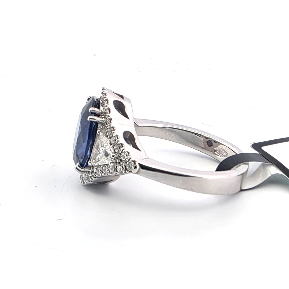 Anello in platino con zaffiro ceylon e diamanti-photo-2