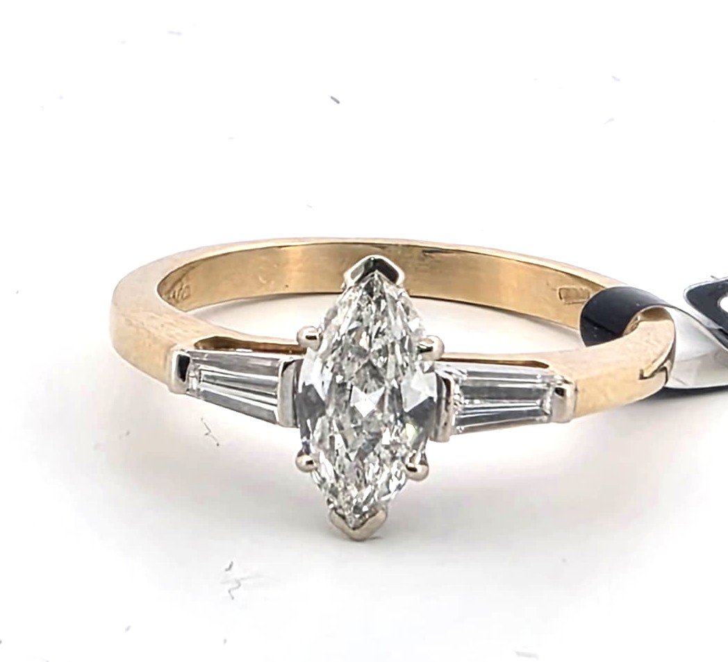 Anello in oro giallo 18kt con diamanti-photo-5