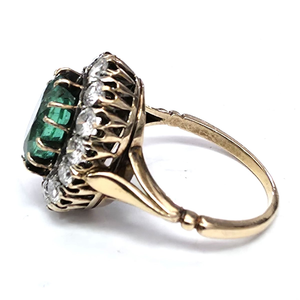 Anello in oro giallo 18kt con diamanti e smeraldo-photo-3