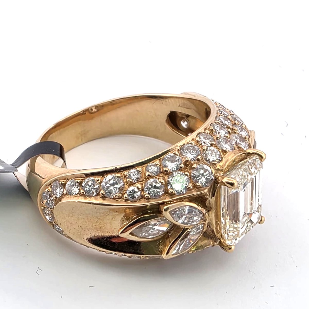 Anello in oro giallo 18kt con diamanti-photo-4